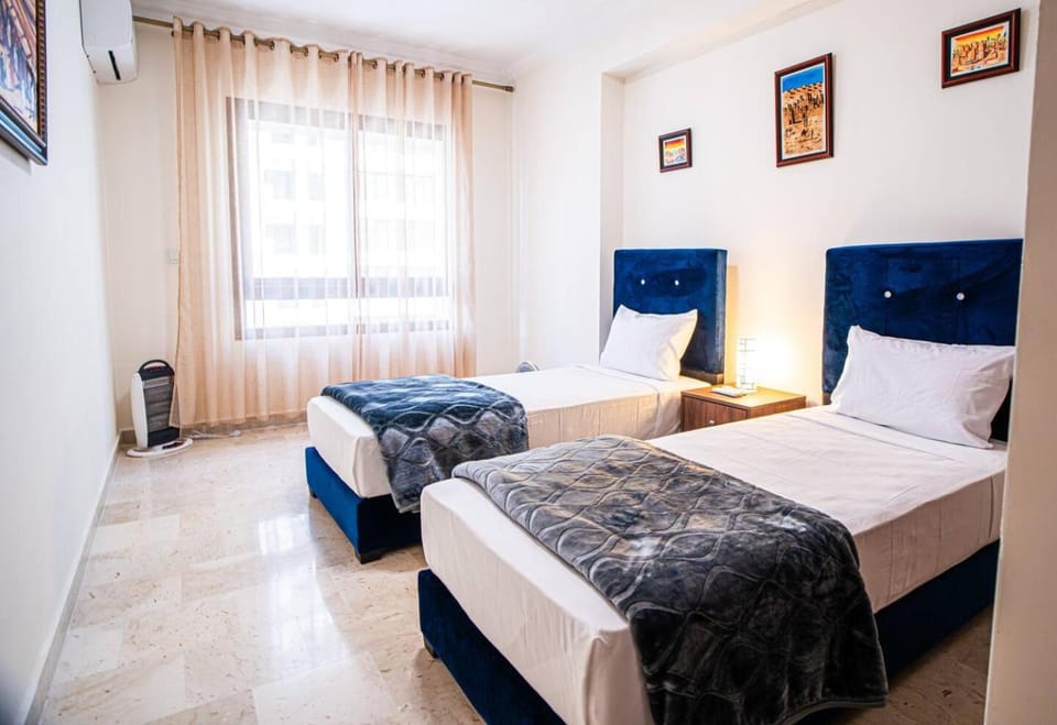 Central Tangier 2BR Walk to Train,Beach&Mall Apartment in Tangier
