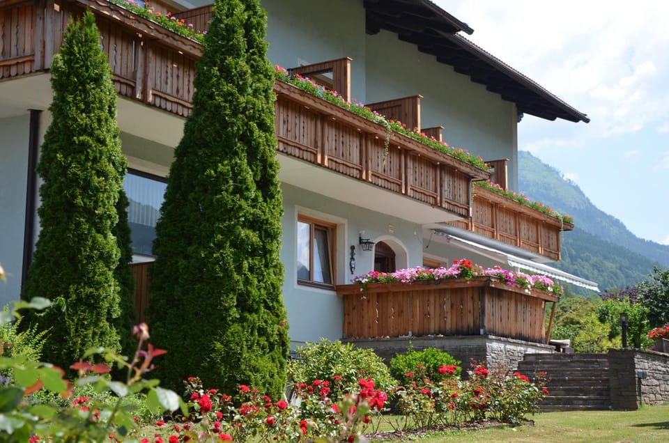 Natural landscape, View (from property/room), Balcony/Terrace, Garden view
