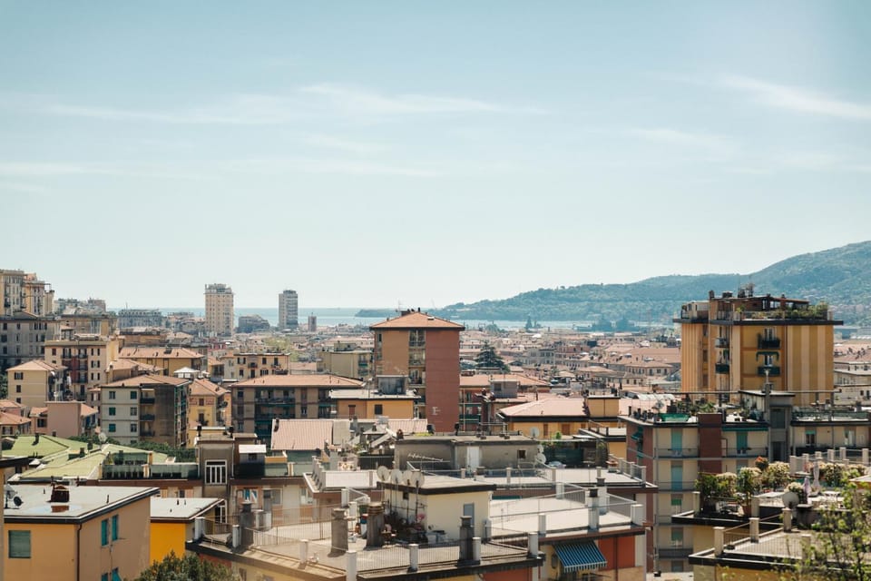 Neighbourhood, City view