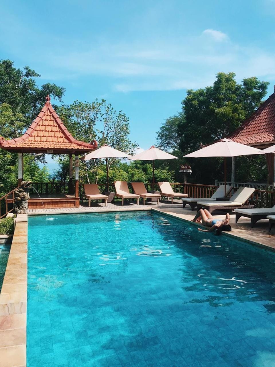 Swimming pool
