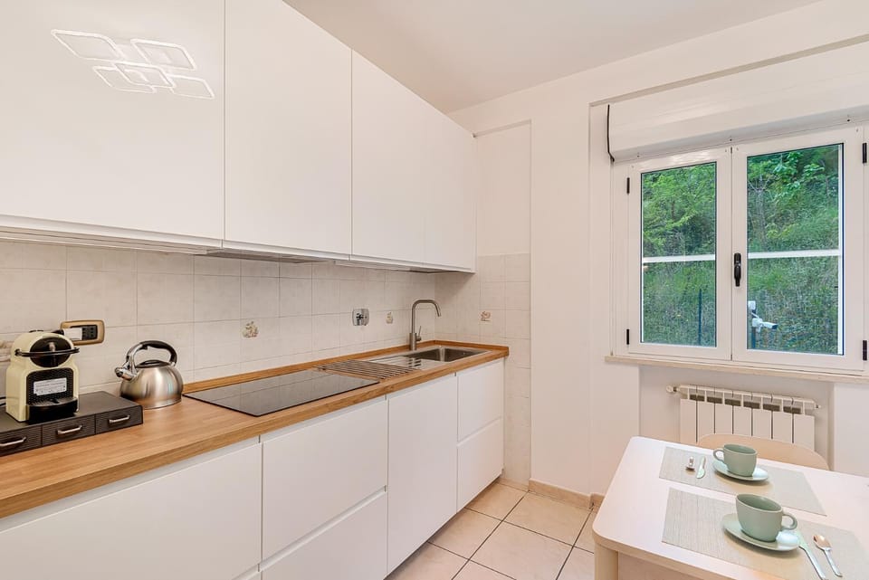 Coffee/tea facilities, Dining area, pet friendly, stove