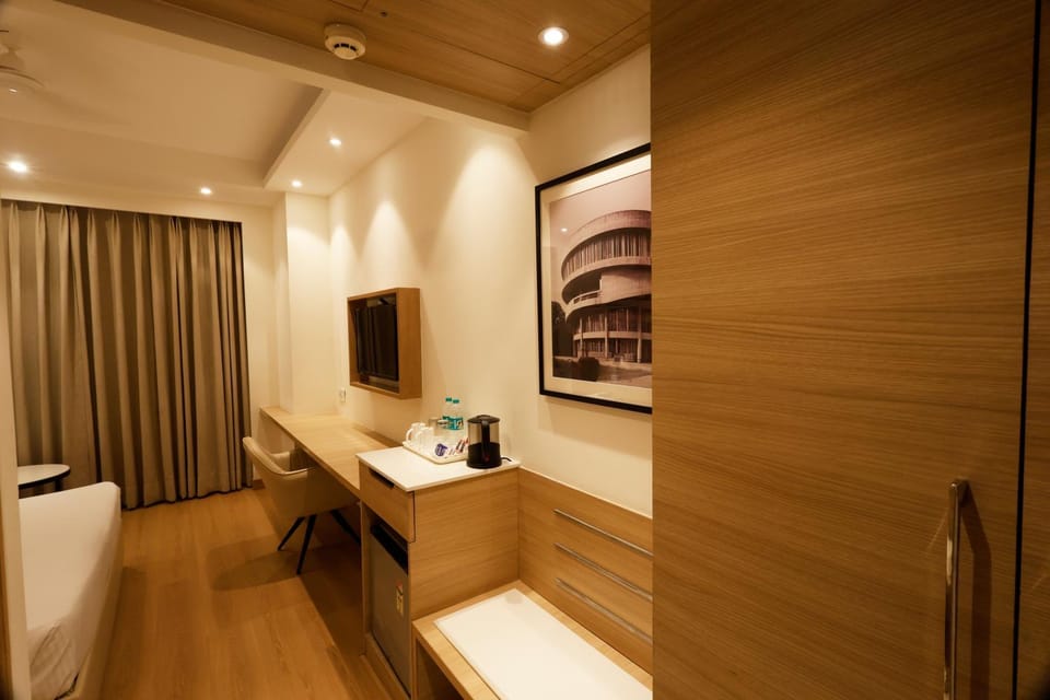 Bedroom, room service