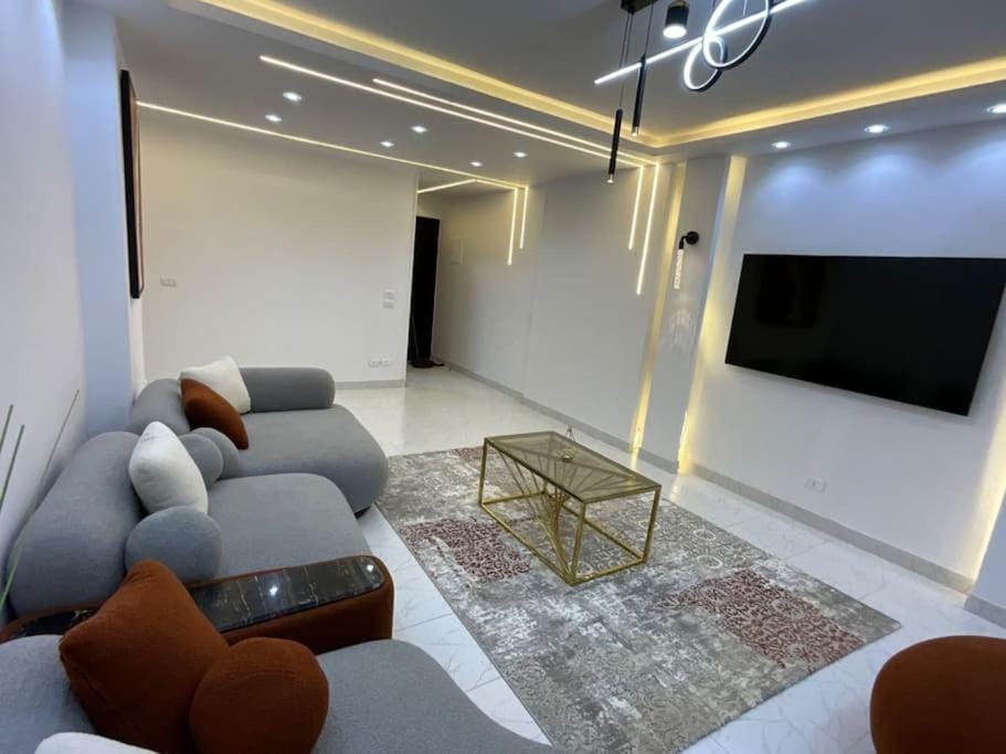 Luxurious 2-Bedroom Apartment in Primera Compound with Scenic Pool Views Apartment in New Cairo City