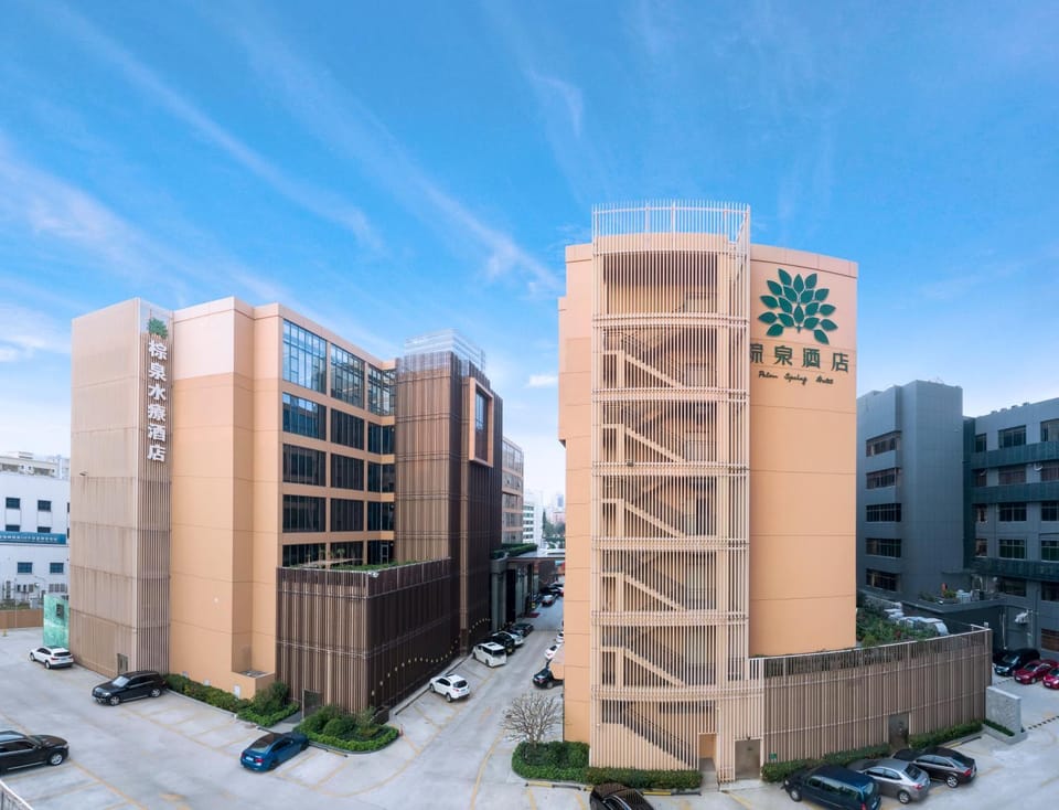 Property building, Day, Location, Parking