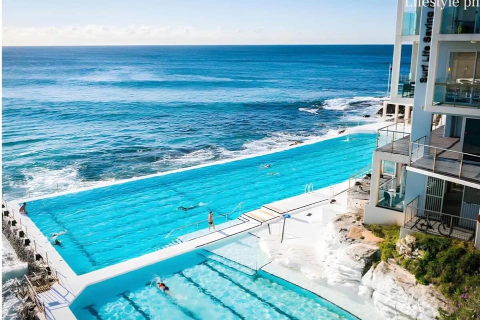 Bondi Beachfront Retreat - Beach views Apartment in Sydney