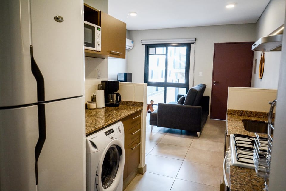 TV and multimedia, Coffee/tea facilities, Kitchen or kitchenette, Living room, Seating area, Dining area, minibar, pet friendly, stove, toaster, washing machine