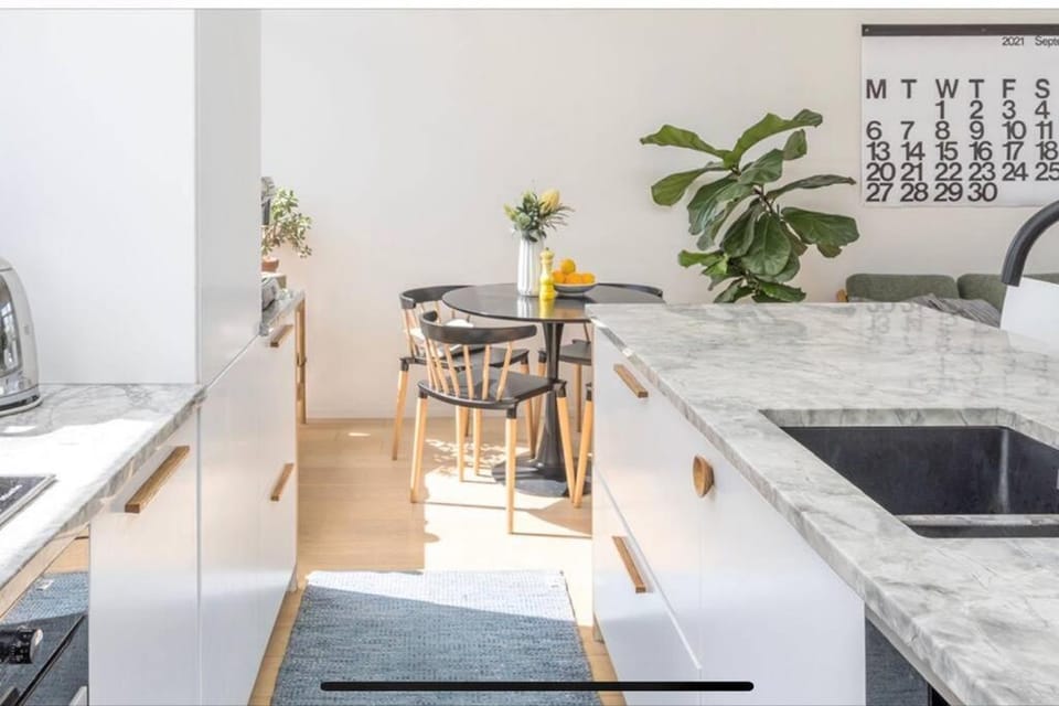 Freemans Bay Botanical Loft - Walk to Ponsonby & Waterfront Apartment in Auckland