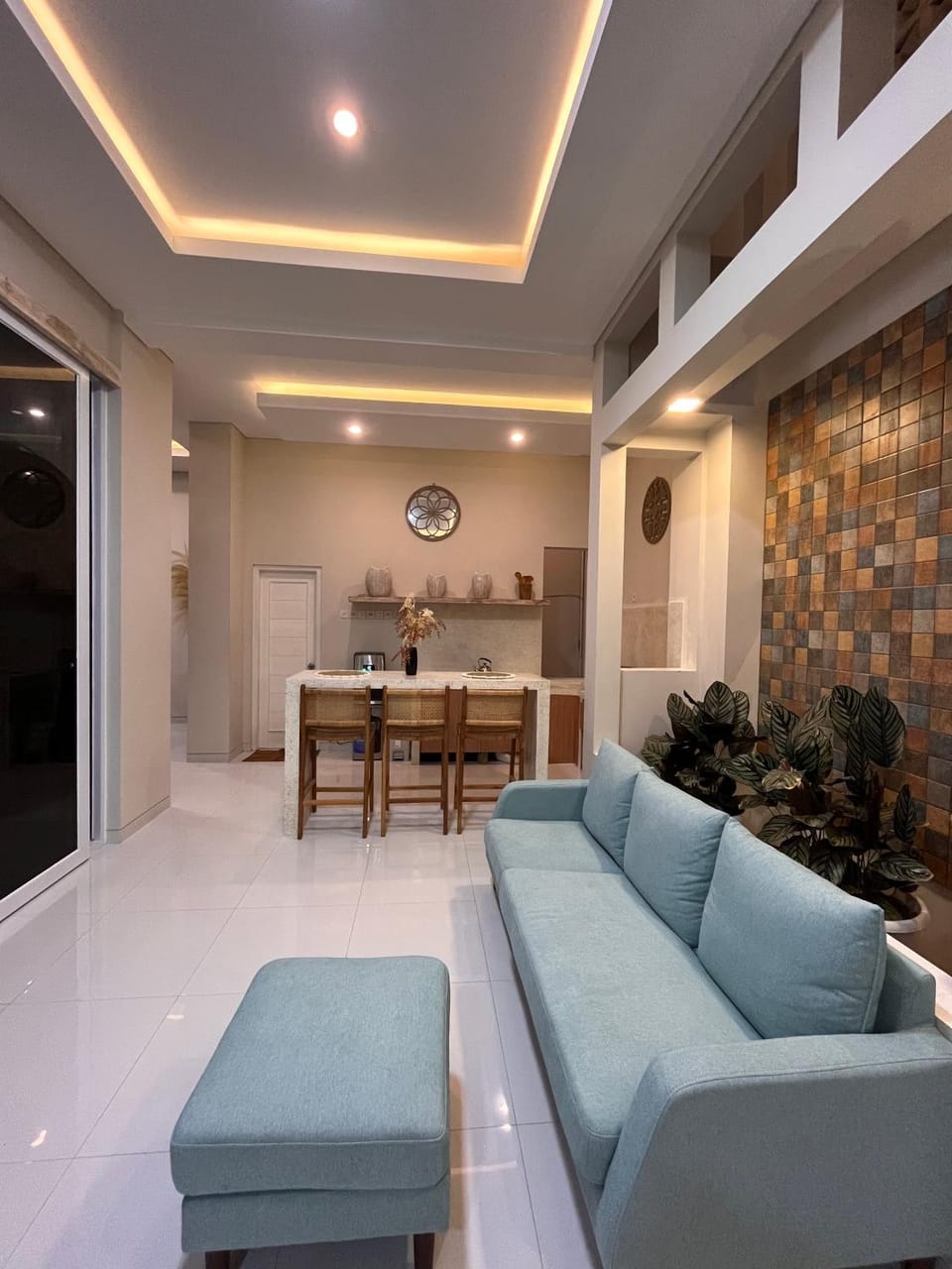 Kitchen or kitchenette, Living room, Seating area