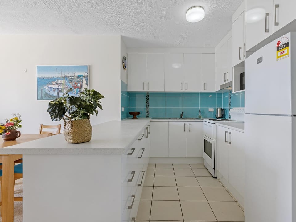 Kitchen or kitchenette, oven, stove