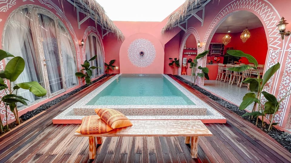 Swimming pool