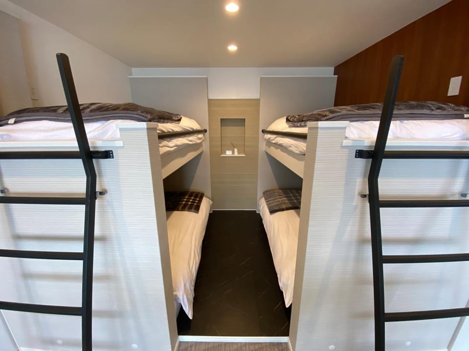bunk bed
