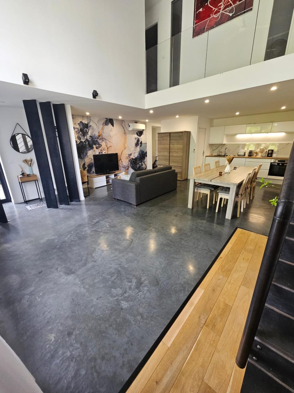 Kitchen or kitchenette, Living room, Seating area