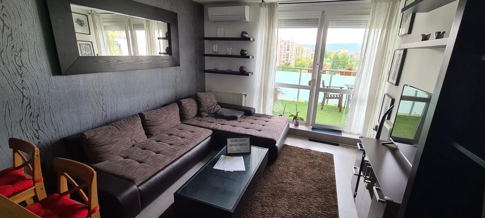 View (from property/room), Balcony/Terrace, Living room, Seating area