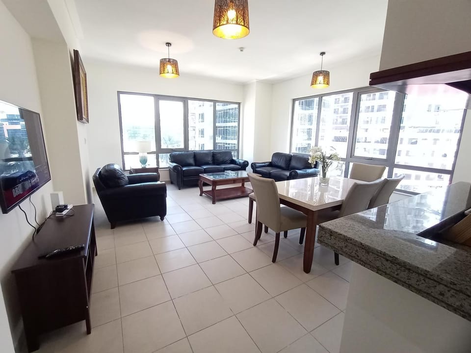 Luxury 1-BR APT Near Burj Khalifa And Dubai Mall Apartment in Dubai