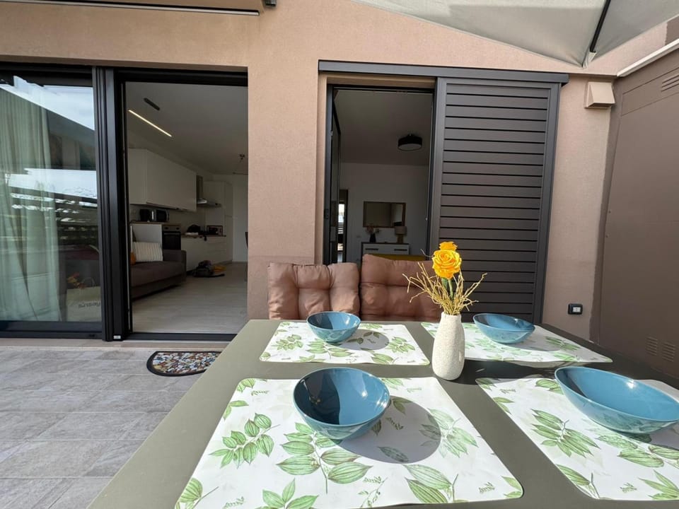 Patio, Inner courtyard view