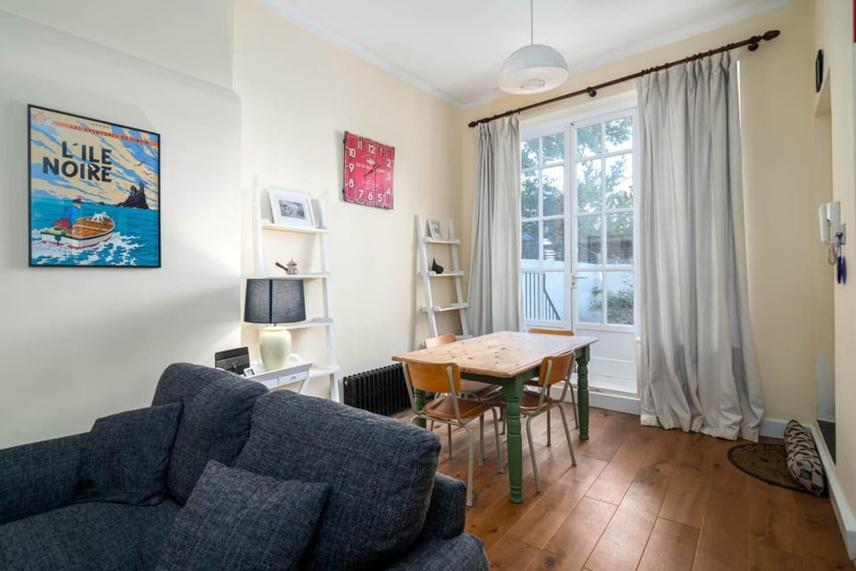 GuestReady - Former Pub-Turned-One Bedroom Flat Apartment in London Borough of Southwark
