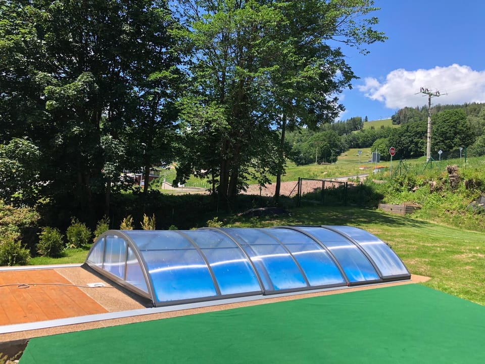 Garden, Swimming pool, Swimming pool