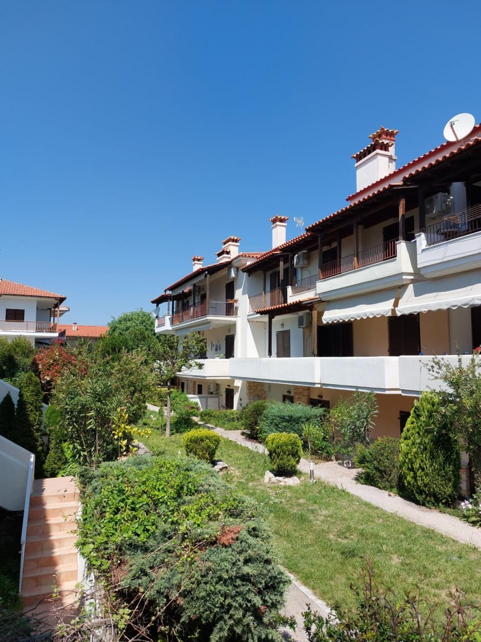 Property building, Day, Garden view