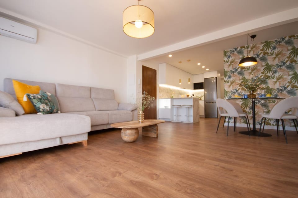 Living room, air conditioner
