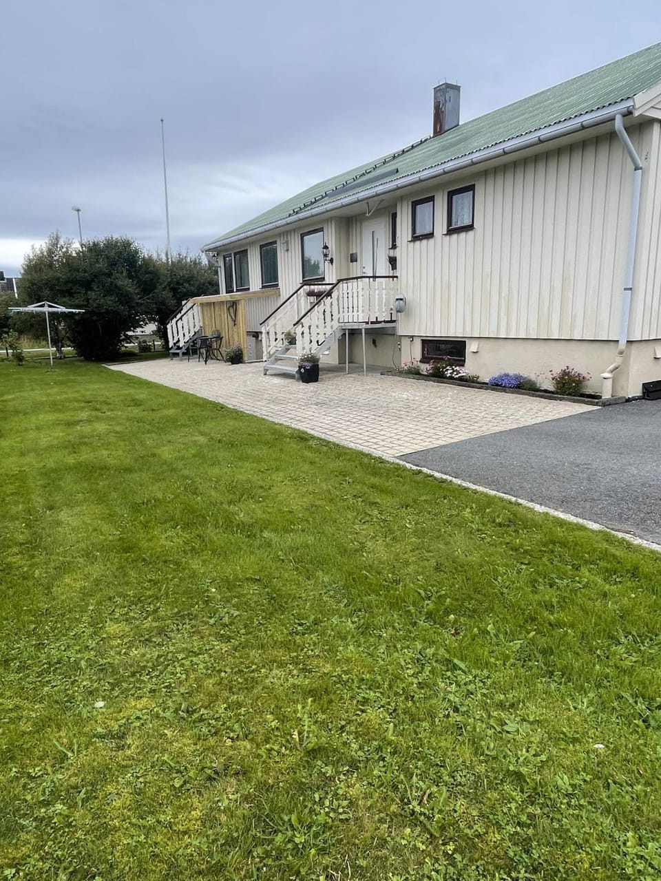 Property building, Garden, Garden