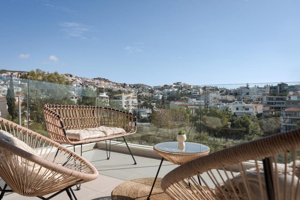 Property building, Day, View (from property/room), Balcony/Terrace, City view