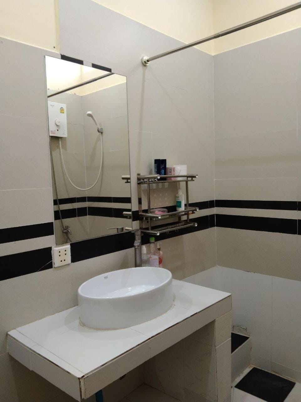 Room 12 - Studio in a villa 5mn walk from the Royal Palace with swimming pool Vacation rental in Phnom Penh Province