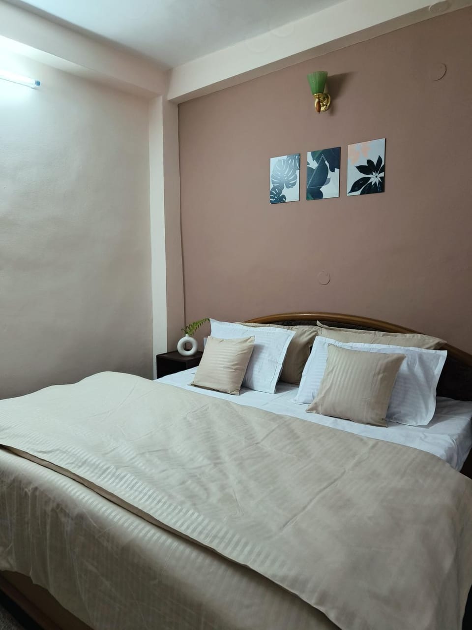 Bed, Photo of the whole room