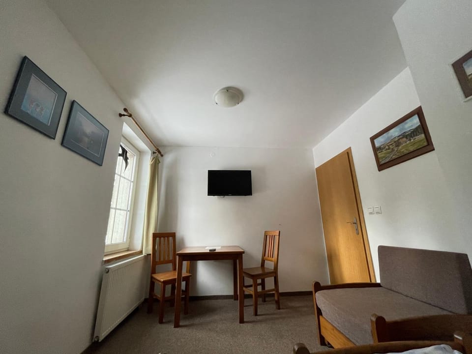 TV and multimedia, Living room, hair dresser