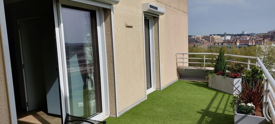 Balcony/Terrace, Balcony/Terrace