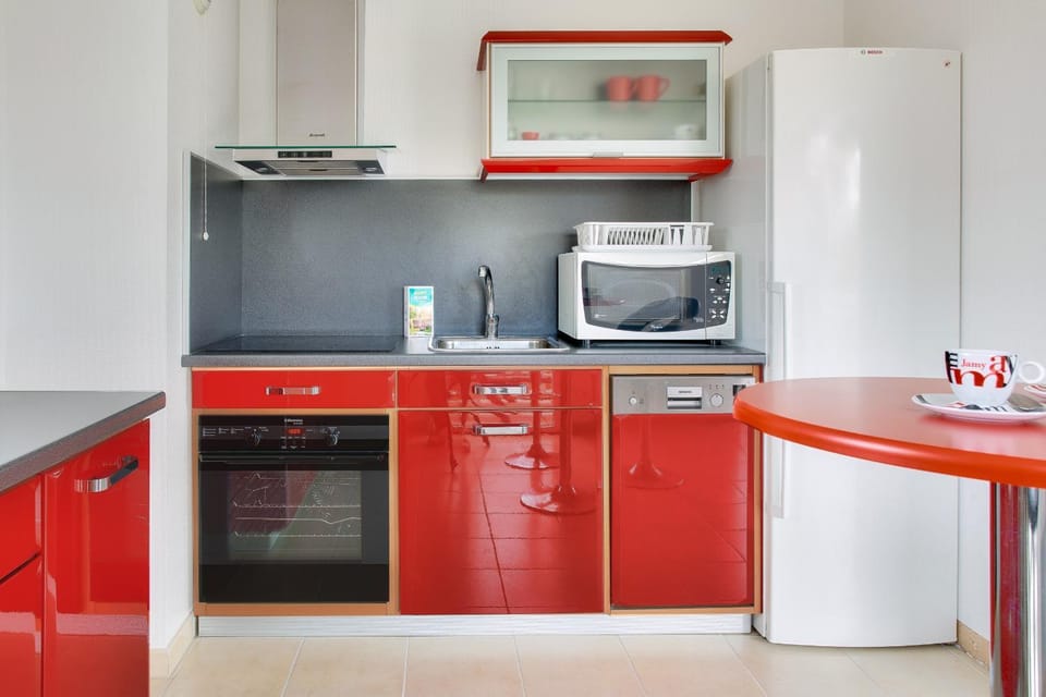 Kitchen or kitchenette
