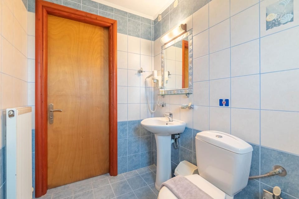 Bathroom, Living room