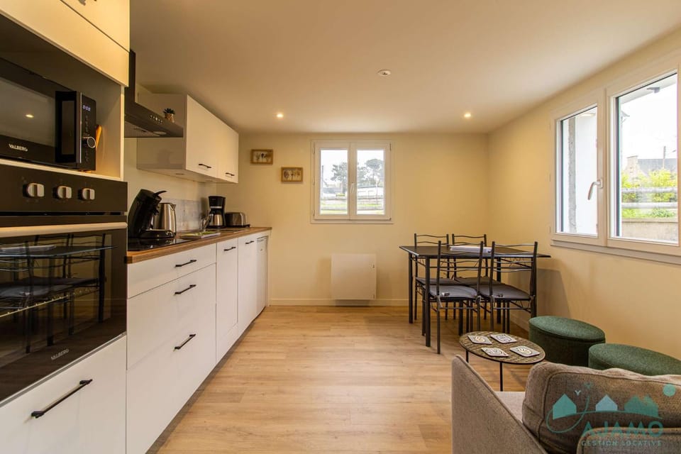 357 - Appartement T3 à 100m de l'Anse du Croc. Villa in Brittany