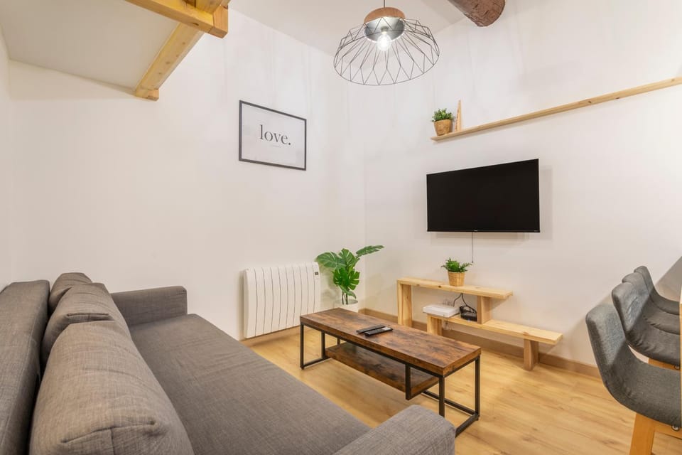 Communal lounge/ TV room, TV and multimedia, Living room, Seating area