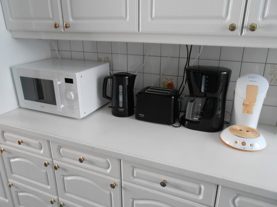 Coffee/tea facilities, minibar, toaster