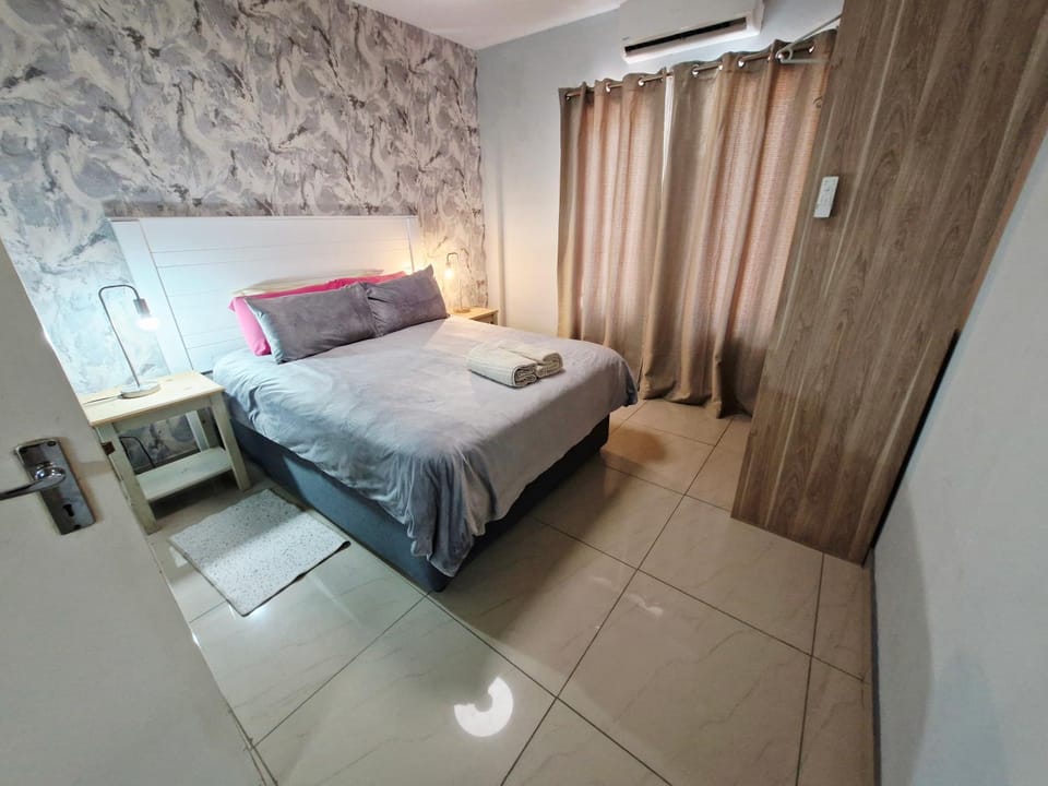 Smooth Sailing noII at The Bridge Apartment in KwaZulu-Natal