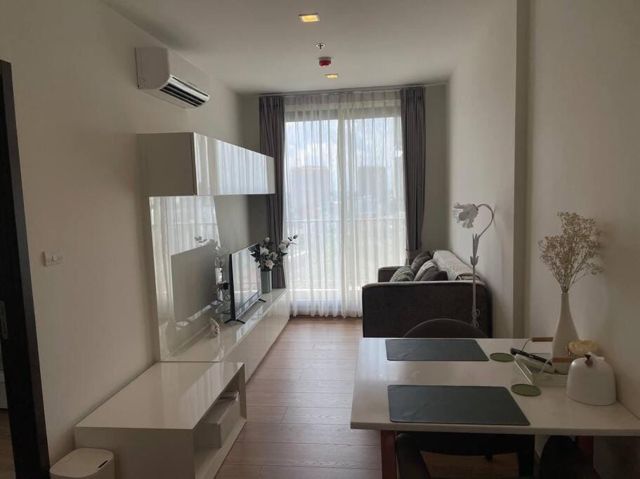 The Astra Condo B1406-Self check in Apartment in Chiang Mai