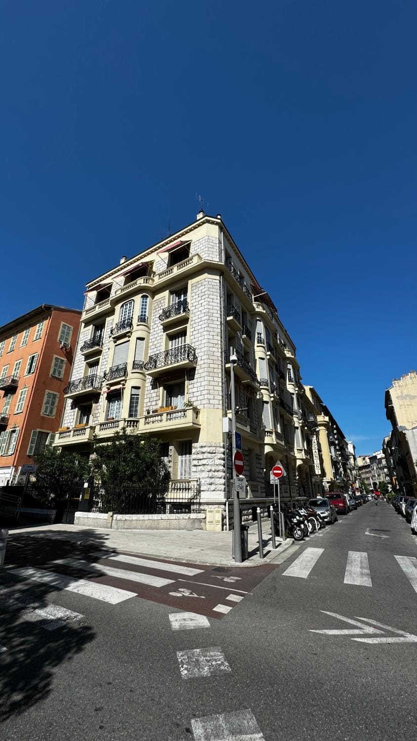 Central Riviera Charm Apartment in Nice