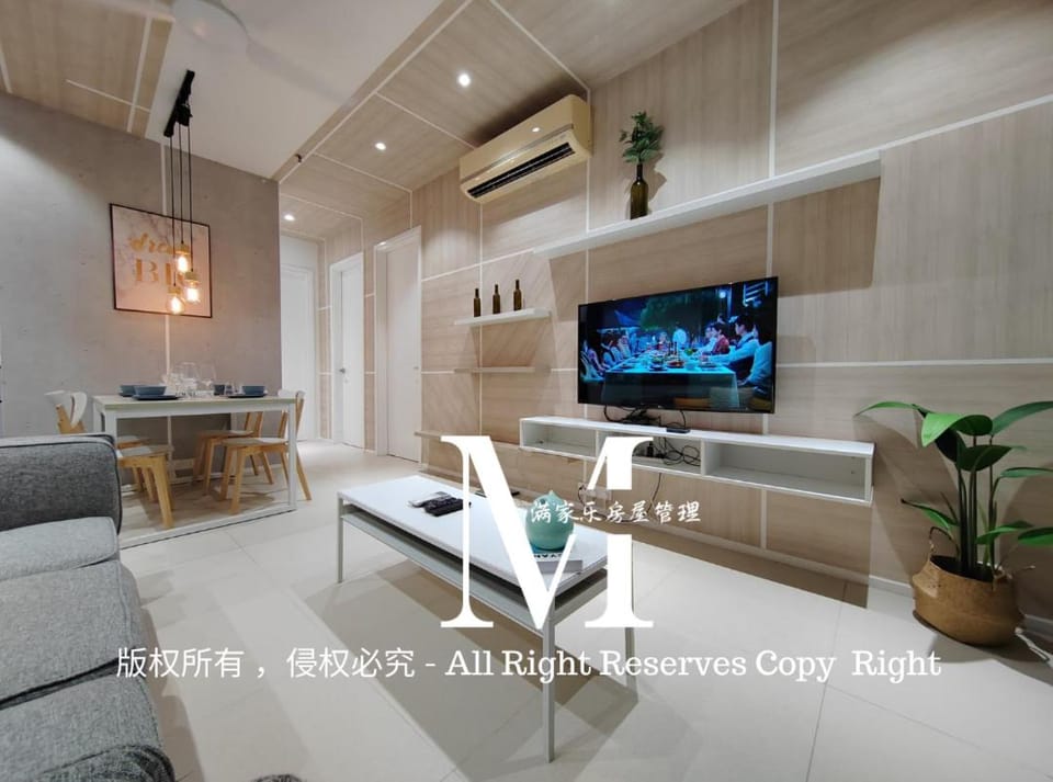 Arcoris Mont Kiara 23# 2 Bedroom Balcony #2-4pax Apartment in Petaling Jaya