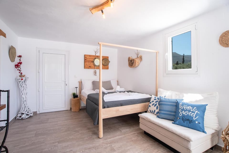 Bonzoe #5 Apartment in Paros