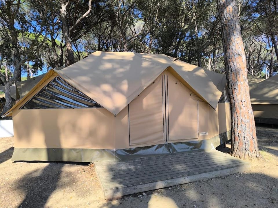 Camping Pla de la Torre Campground/ 
RV Resort in Baix Empordà