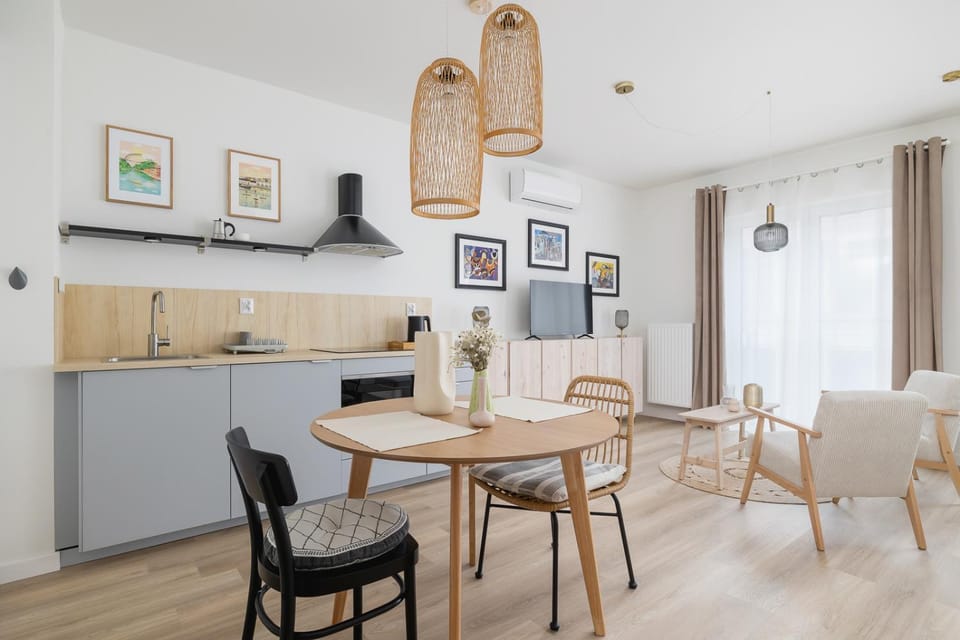 TV and multimedia, Kitchen or kitchenette, Dining area