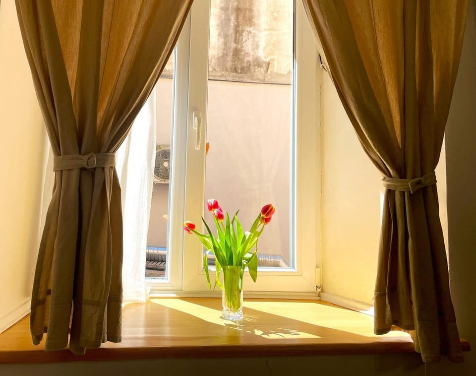 Living room, Decorative detail, City view