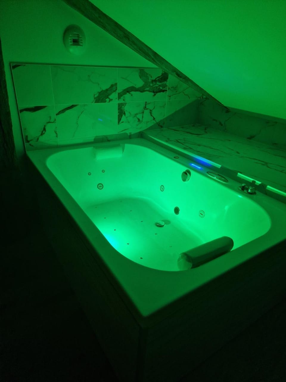 Hot Tub, Bathroom, Bath