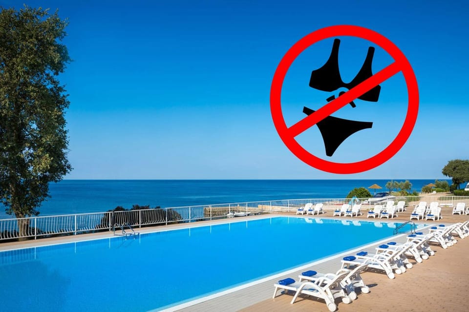 Day, Swimming pool