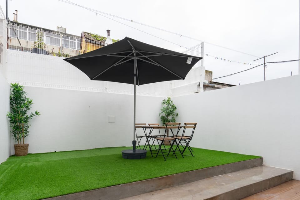 Patio, Facade/entrance, Garden view