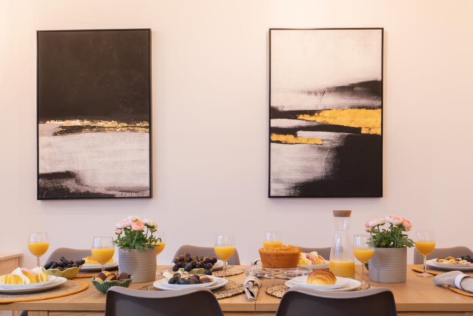 Dining area, Food
