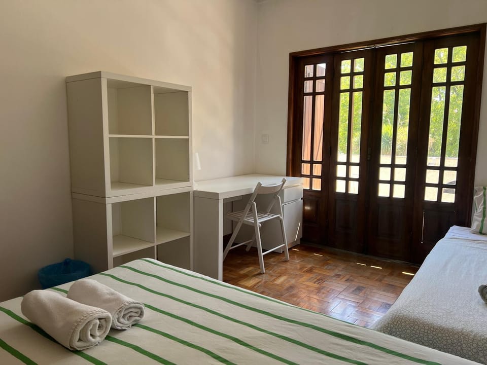 Asprela Guest House Bed and Breakfast in Porto