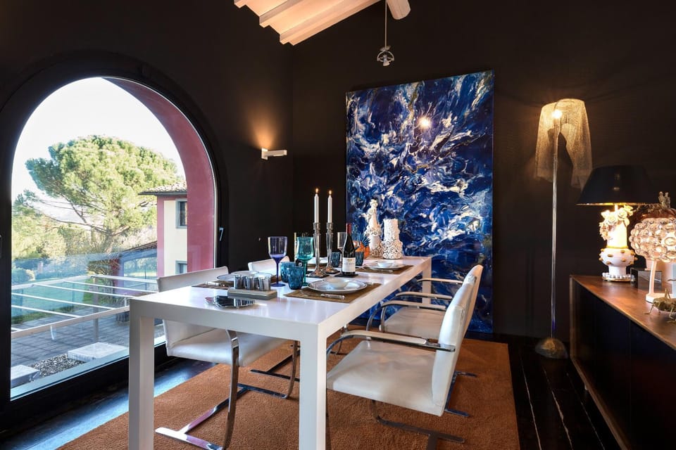 Living room, Dining area