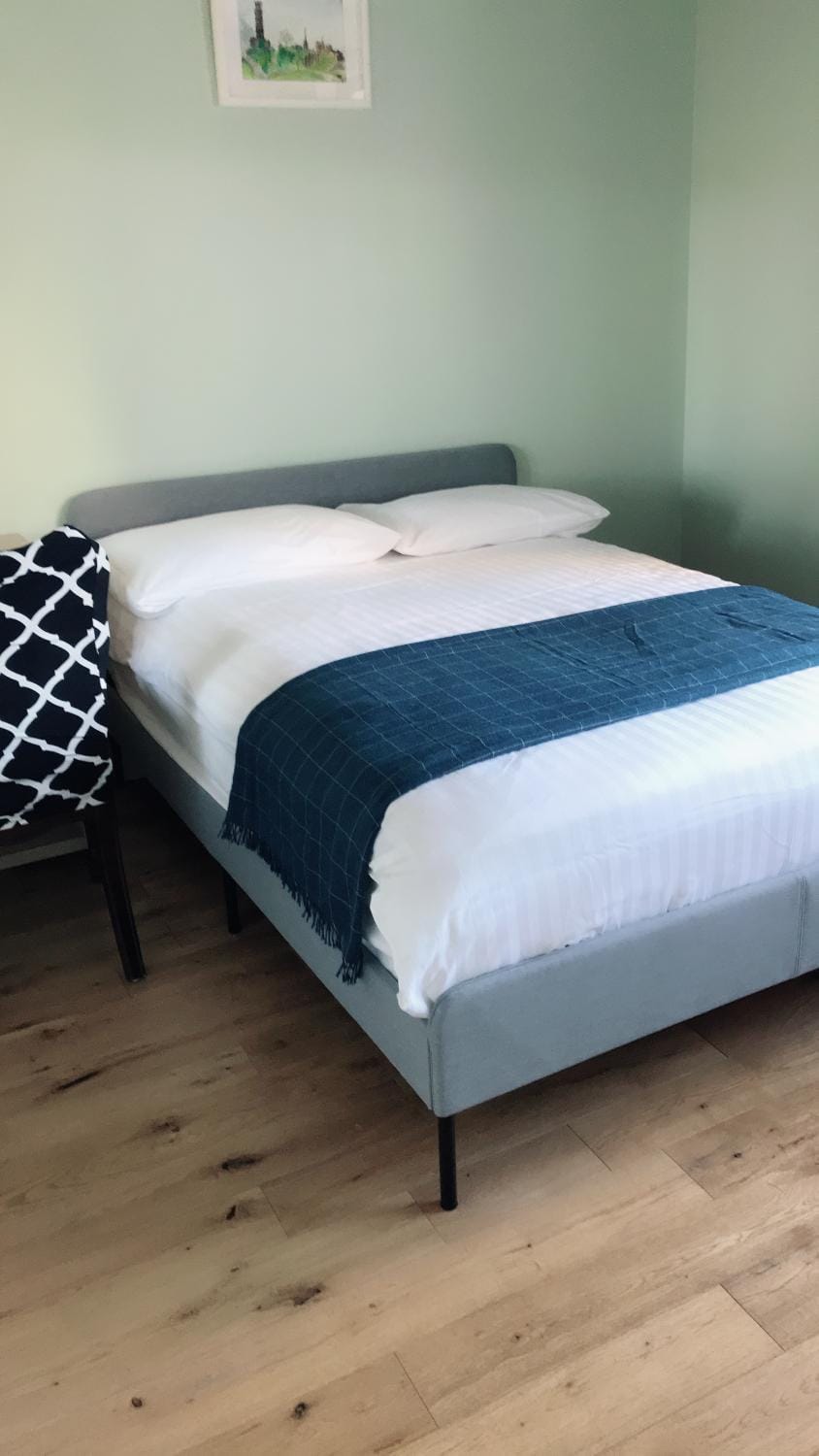 Edinburgh City Centre Old Town Holiday Apartment 3 bedrooms Apartment in Edinburgh