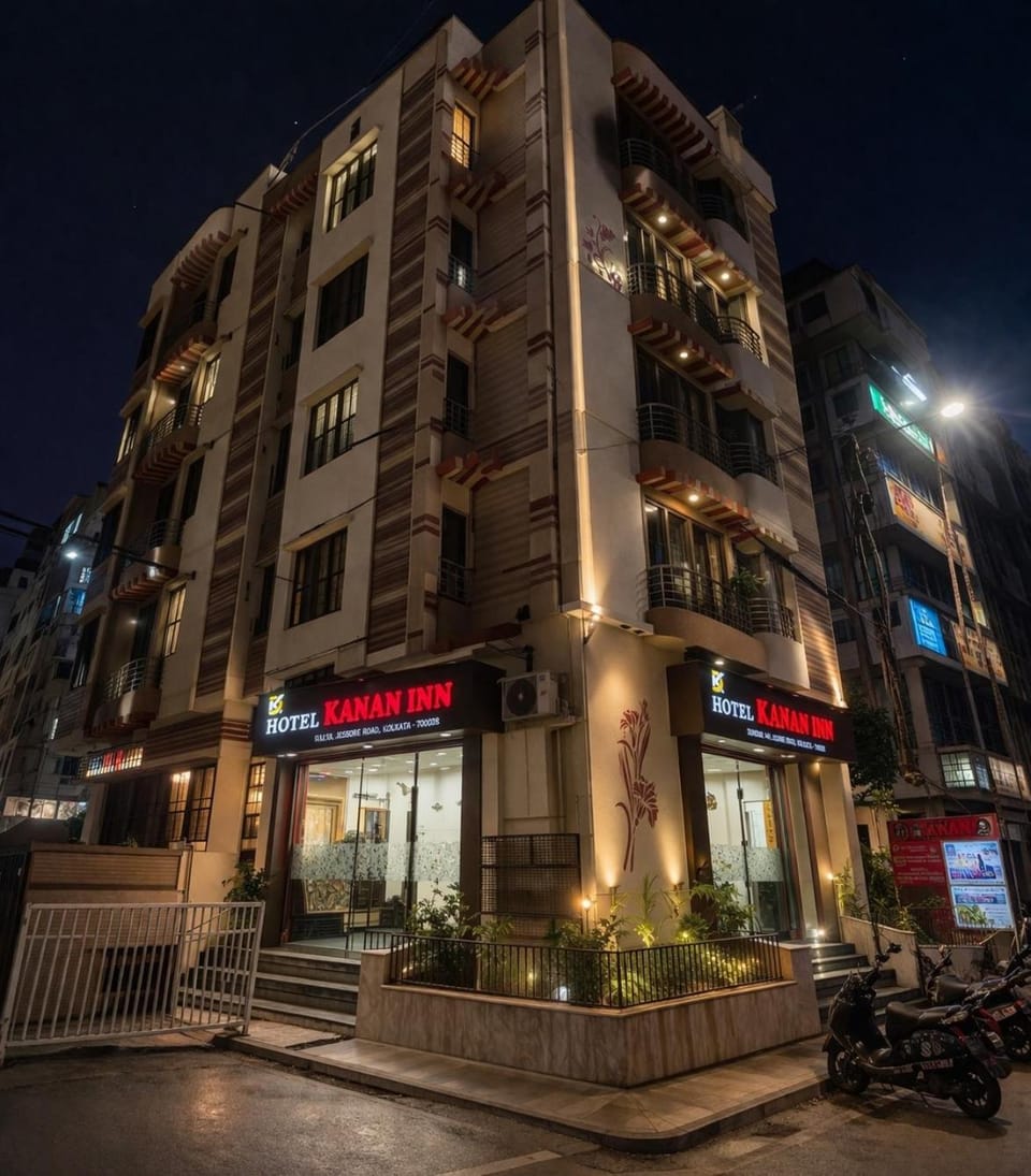 Property building, Night, City view, Location